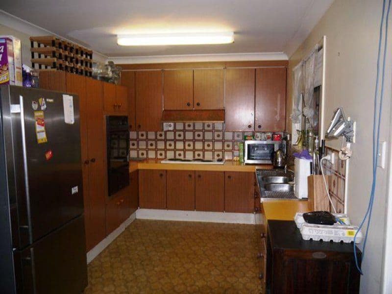 33 Denver Road, CARSELDINE QLD 4034, Carseldine - Thumbnail 4