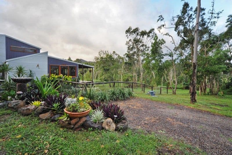 36 Bluebird Drive, STRATHDICKIE QLD 4800, Strathdickie - Thumbnail 2