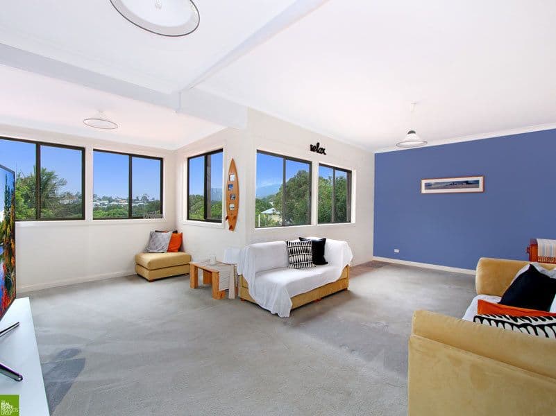 17 Woodland Avenue, Thirroul - Thumbnail 2