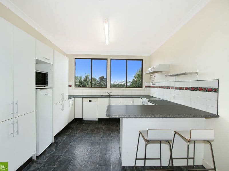 17 Woodland Avenue, Thirroul - Thumbnail 4