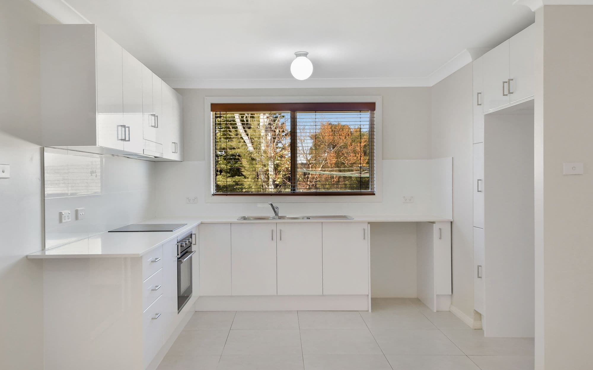 50 Crommelin Crescent, St Helens Park NSW 2560, St Helens Park - Thumbnail 2