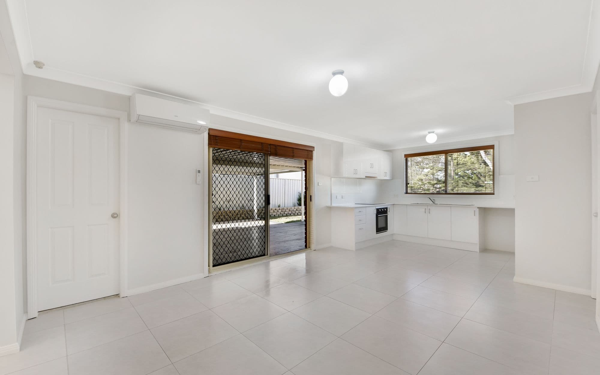50 Crommelin Crescent, St Helens Park NSW 2560, St Helens Park - Thumbnail 3