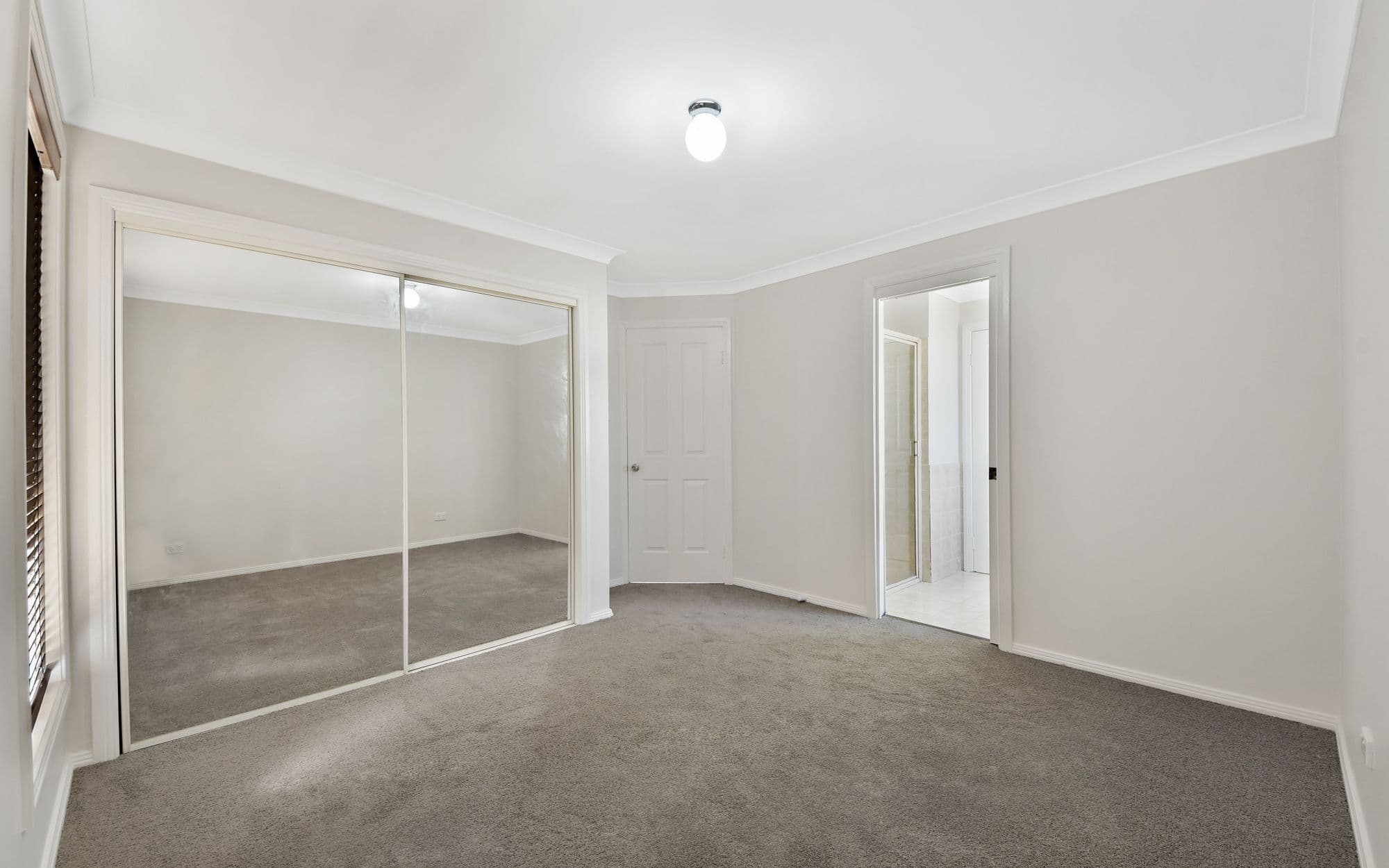 50 Crommelin Crescent, St Helens Park NSW 2560, St Helens Park - Thumbnail 5