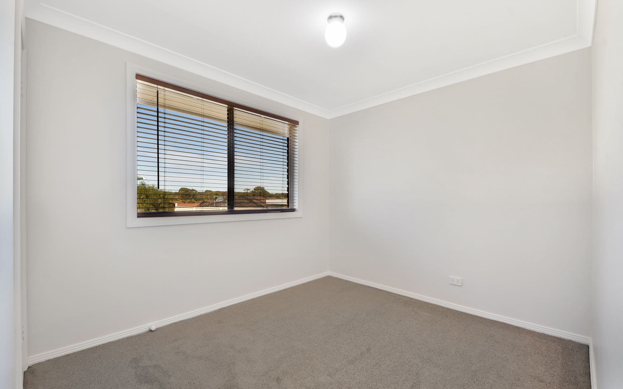 50 Crommelin Crescent, St Helens Park NSW 2560, St Helens Park - Thumbnail 6