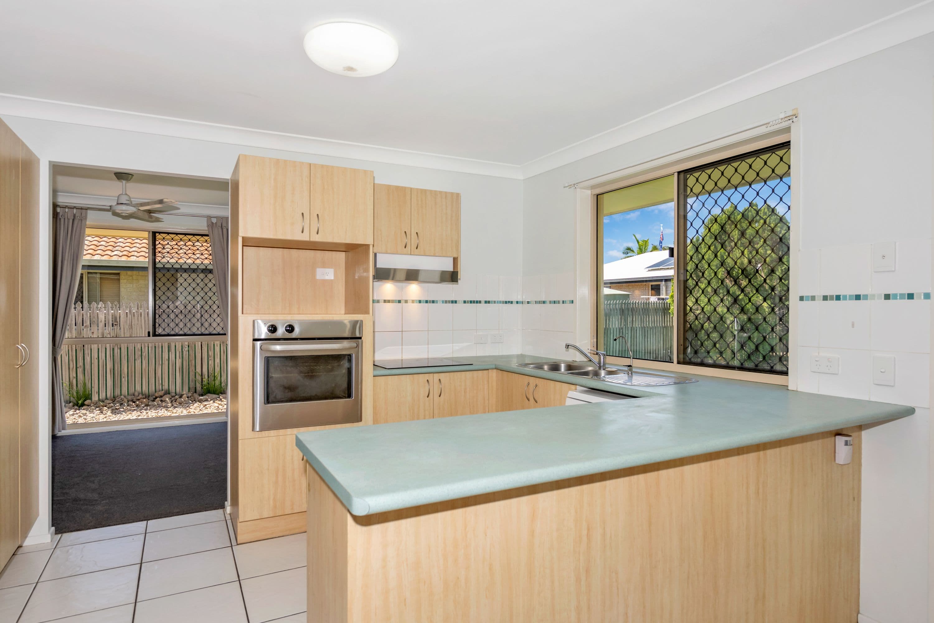 14 Dickenson Place, Kirwan QLD 4817, Kirwan - Thumbnail 5