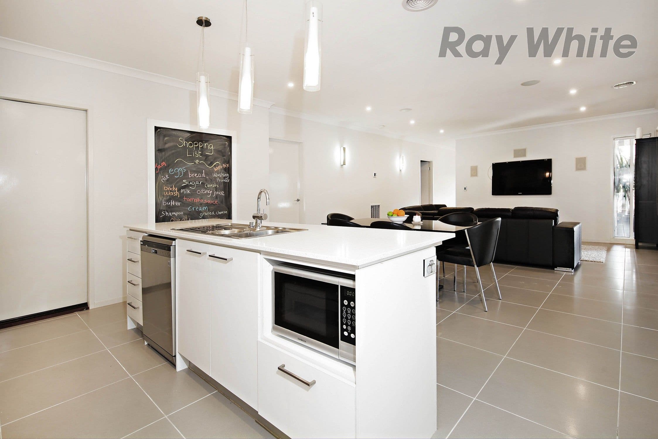 4 Saffron Place, Point Cook VIC 3030, Point Cook - Thumbnail 6