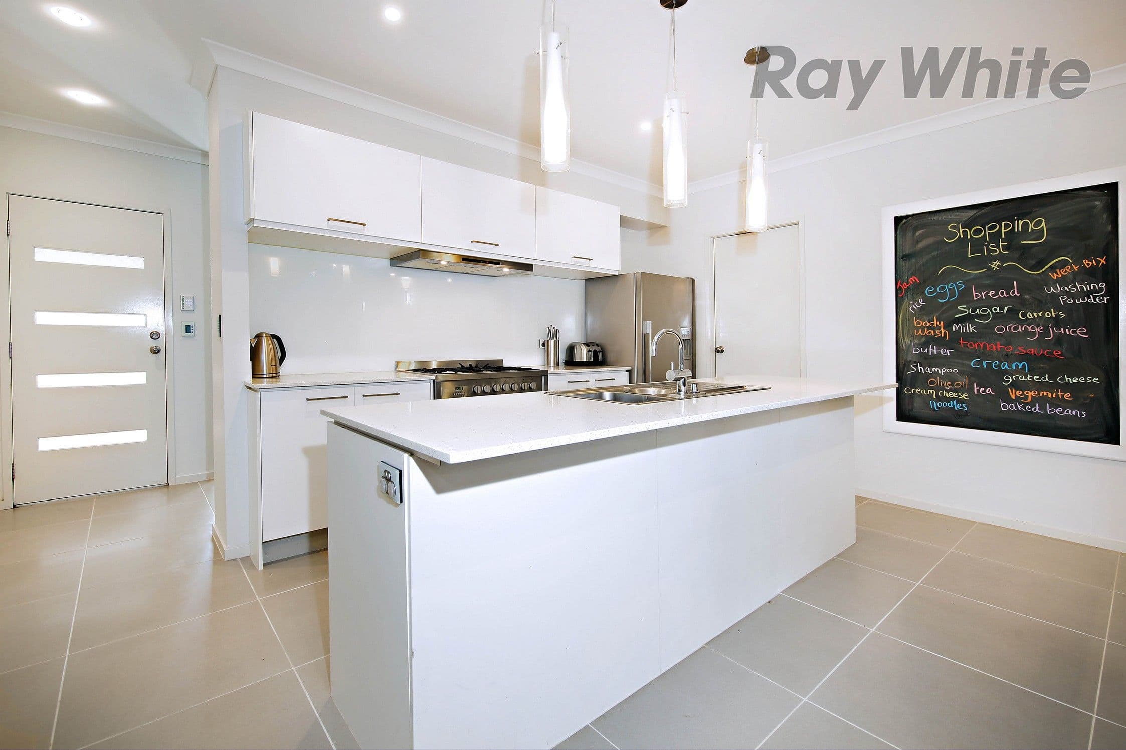 4 Saffron Place, Point Cook VIC 3030, Point Cook - Thumbnail 8
