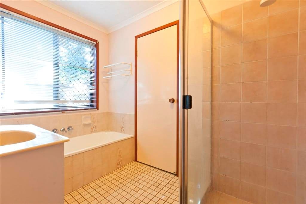 2 Troutbeck Court, ALEXANDRA HILLS QLD 4161, Alexandra Hills - Thumbnail 8