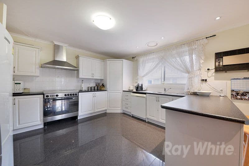 6a The Crescent, FERNTREE GULLY VIC 3156, Ferntree Gully - Thumbnail 4