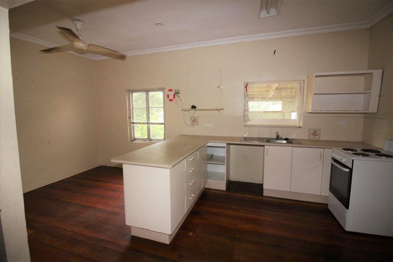 25 Hackett Terrace, Richmond Hill QLD 4820, Richmond Hill - Thumbnail 2