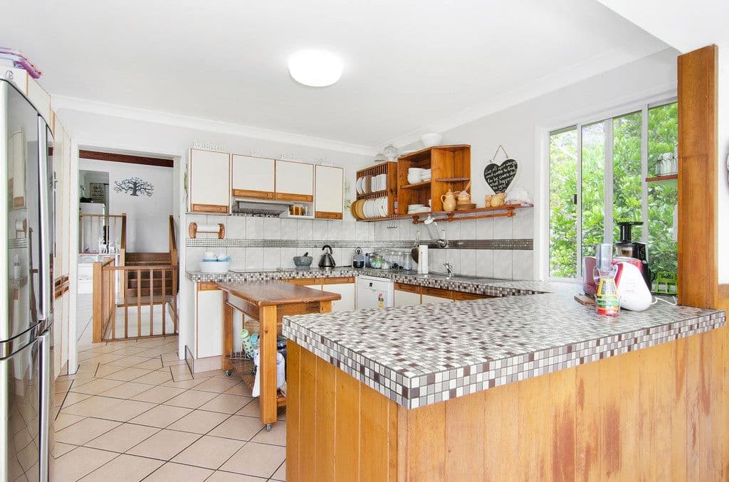 8 Alinjarra Drive, Tugun QLD 4224, Tugun - Thumbnail 3