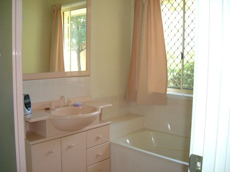 3  Mooloolah Court, HILLCREST QLD 4118, Hillcrest - Thumbnail 7