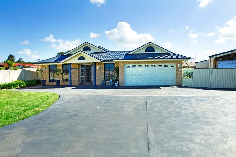 42 Golden Ash Close, WORRIGEE NSW 2540, Worrigee - Thumbnail 2