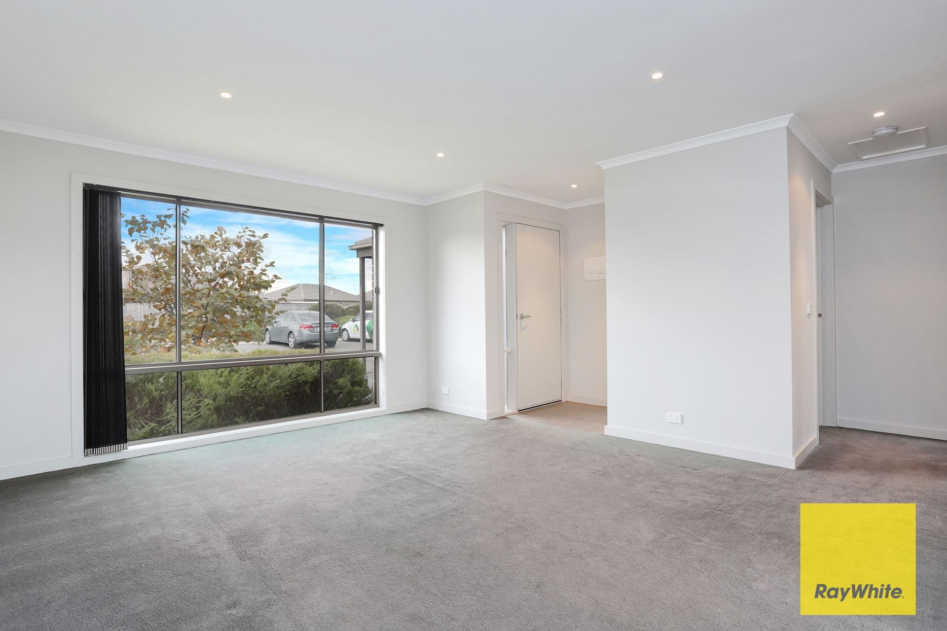 3 Campaspe Way, Point Cook VIC 3030, Point Cook - Thumbnail 3