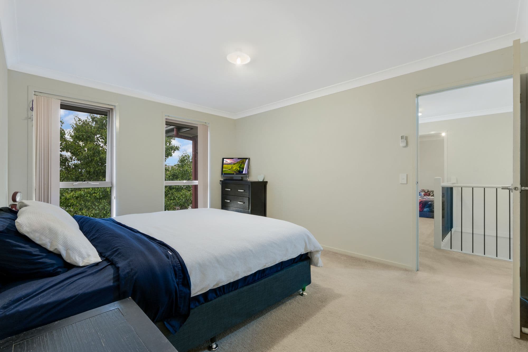 108 Minorca Circuit, Spring Farm - Thumbnail 5