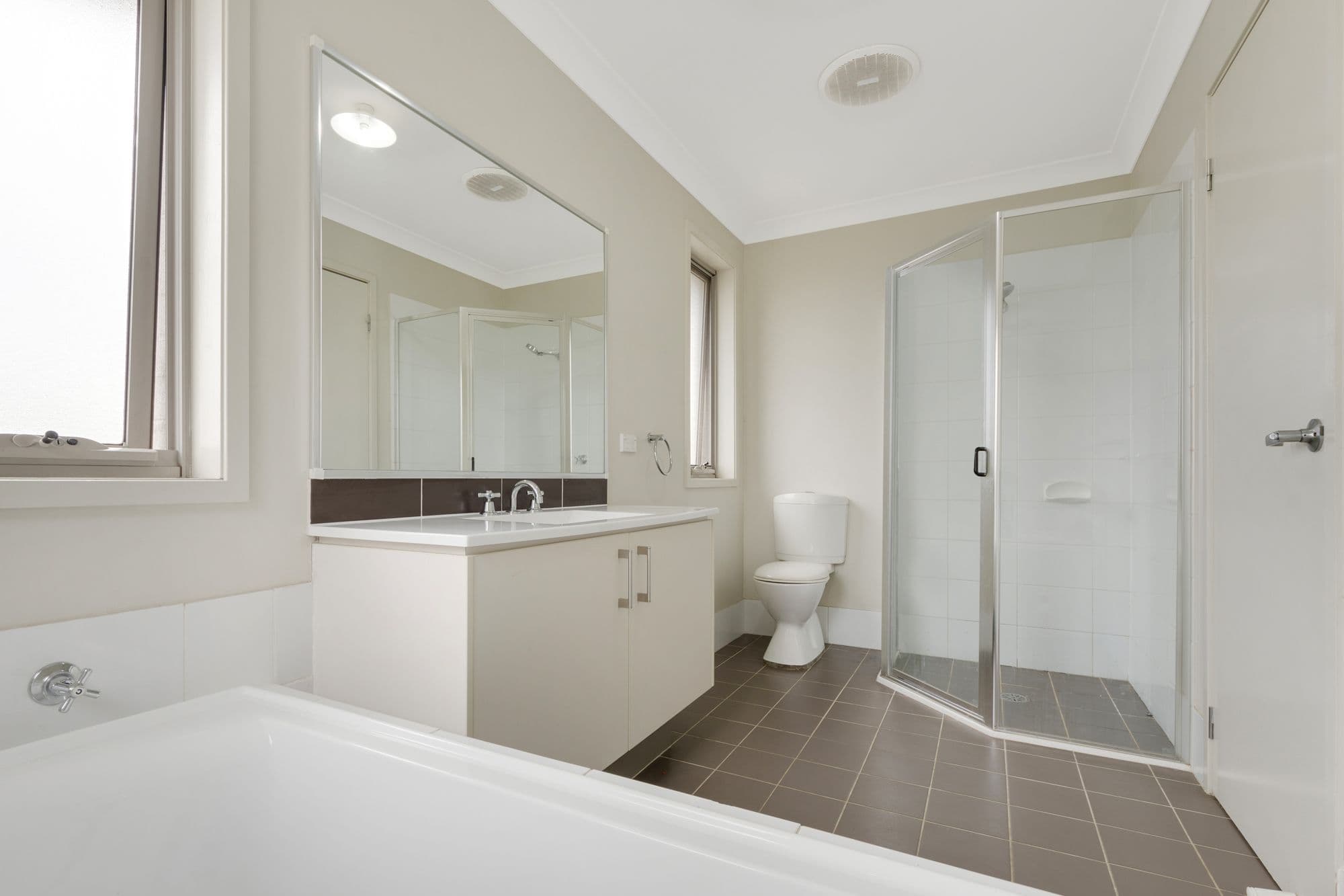 108 Minorca Circuit, Spring Farm - Thumbnail 8
