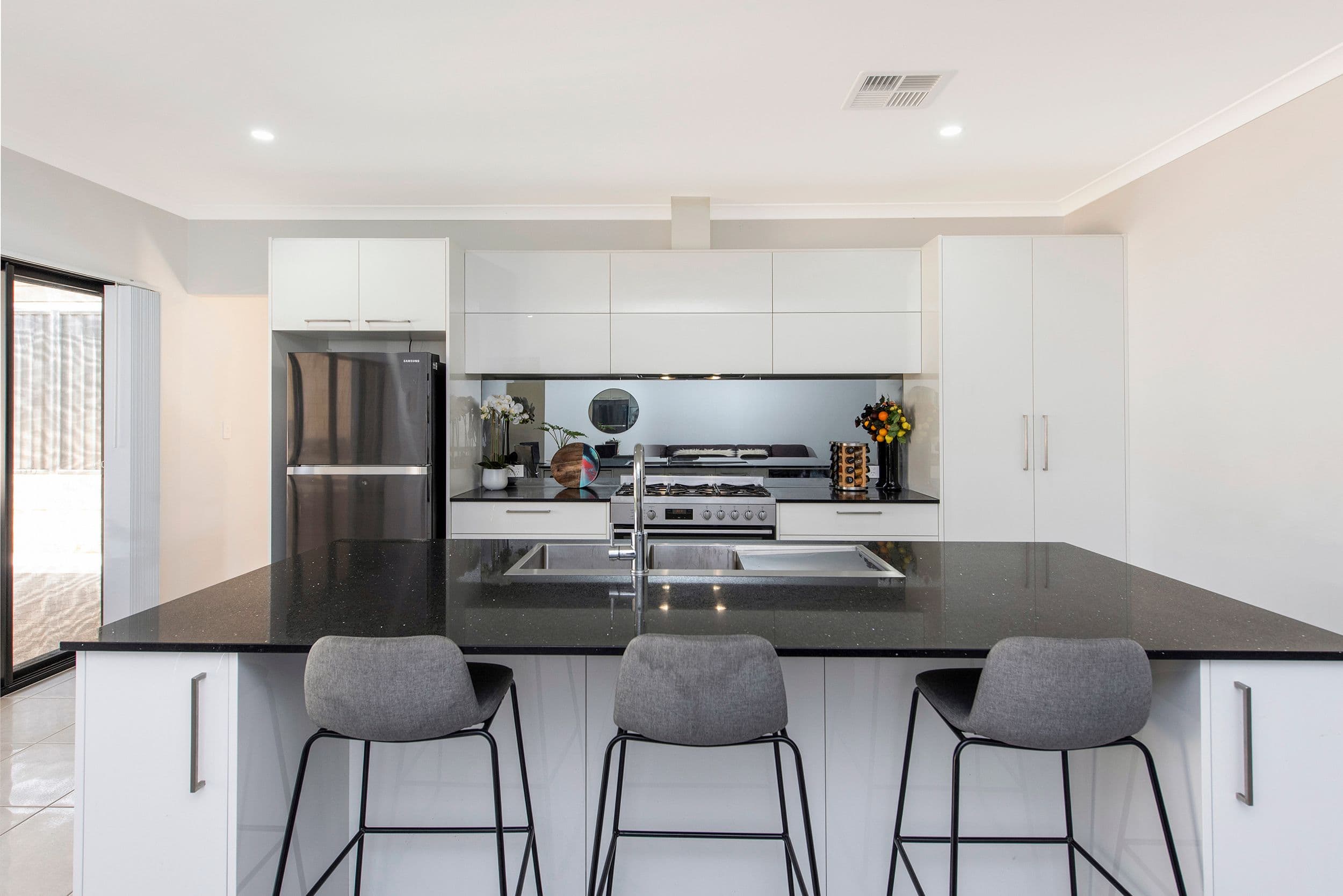 36 Bloomfield Parkway, Baldivis WA 6171, Baldivis - Thumbnail 2