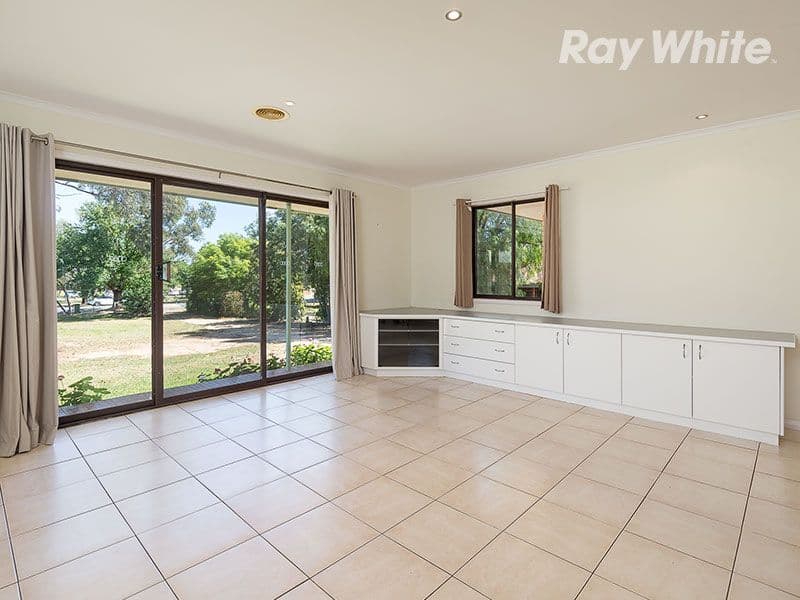 115 Hawkins Street, Howlong NSW 2643, Howlong - Thumbnail 3
