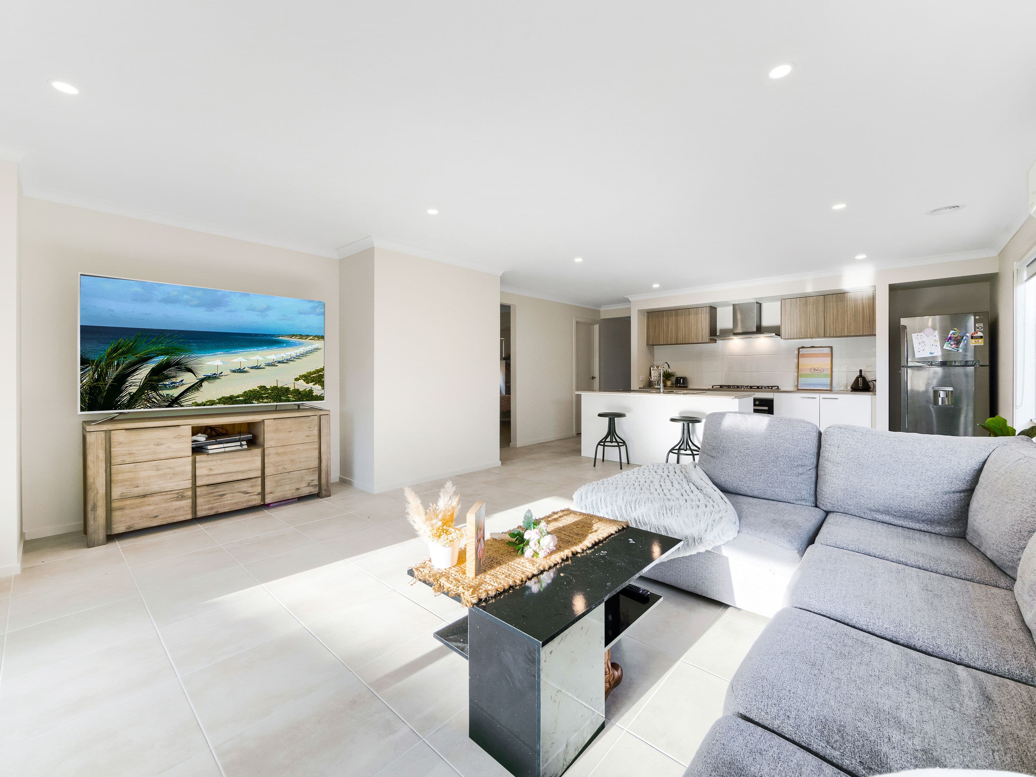 6 Praise Street, Clyde North VIC 3978, Clyde North - Thumbnail 6