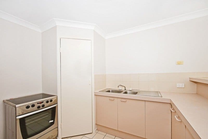 1384 Gold Coast Highway, PALM BEACH QLD 4221, Palm Beach - Thumbnail 7