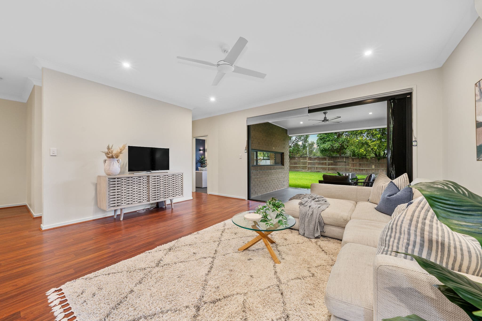 472 Gainsborough Drive, Pimpama QLD 4209, Pimpama - Thumbnail 2