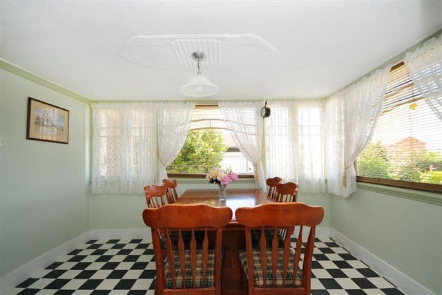447 Stenner Street, HARRISTOWN QLD 4350, Harristown - Thumbnail 4
