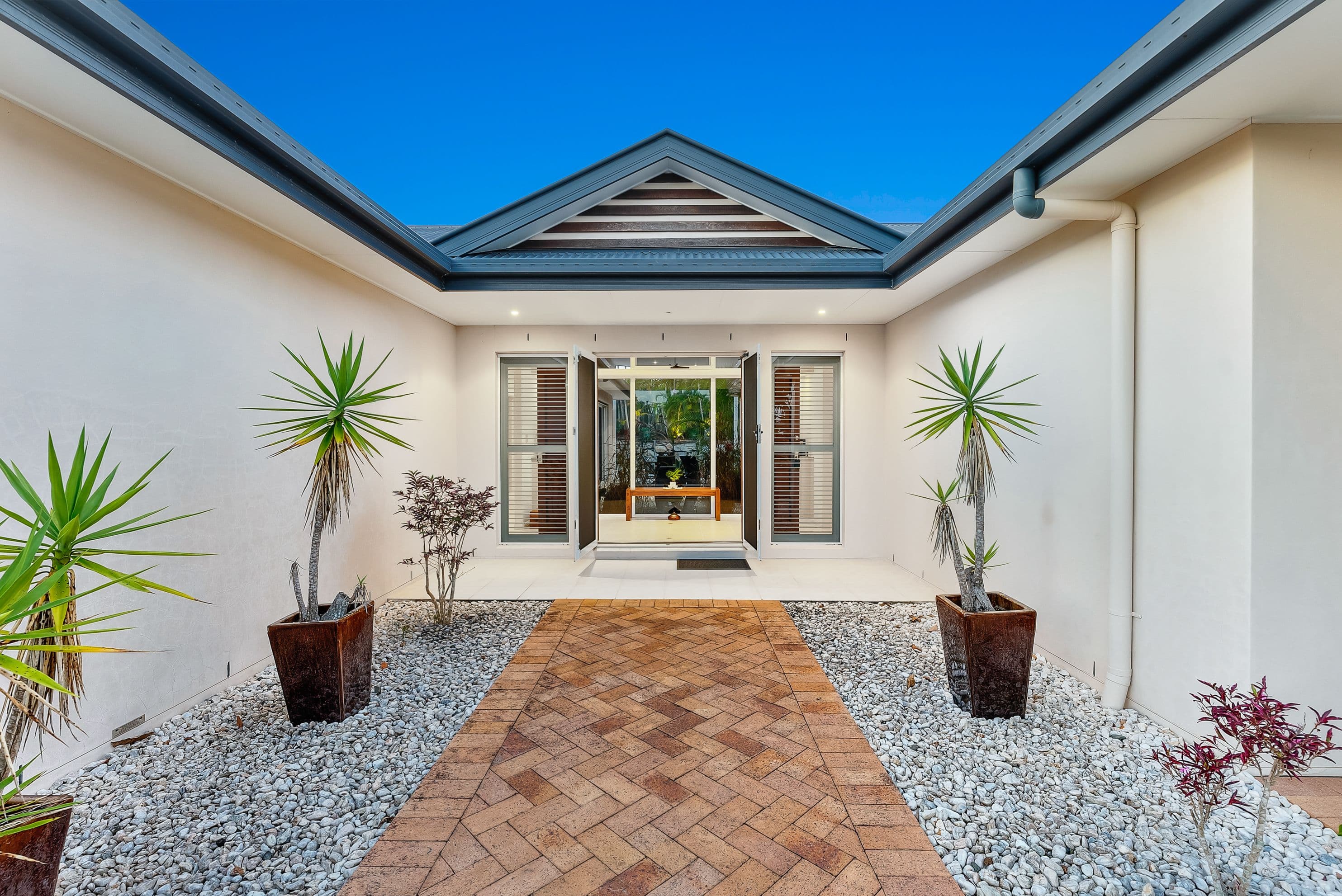 16 Dotterel Crescent, North Lakes QLD 4509, North Lakes - Thumbnail 2