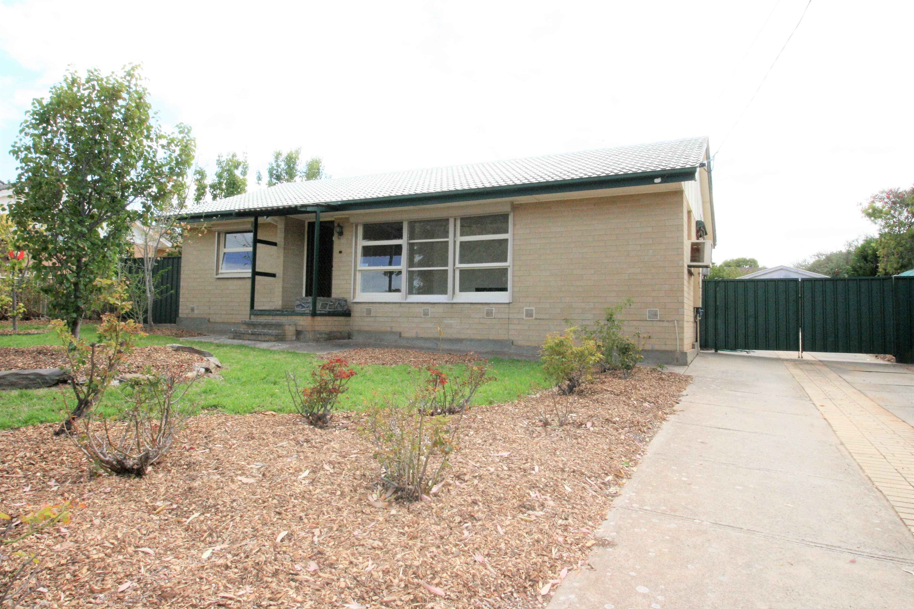 20 Kurrajong Crescent, Taree, Taree - Image 1