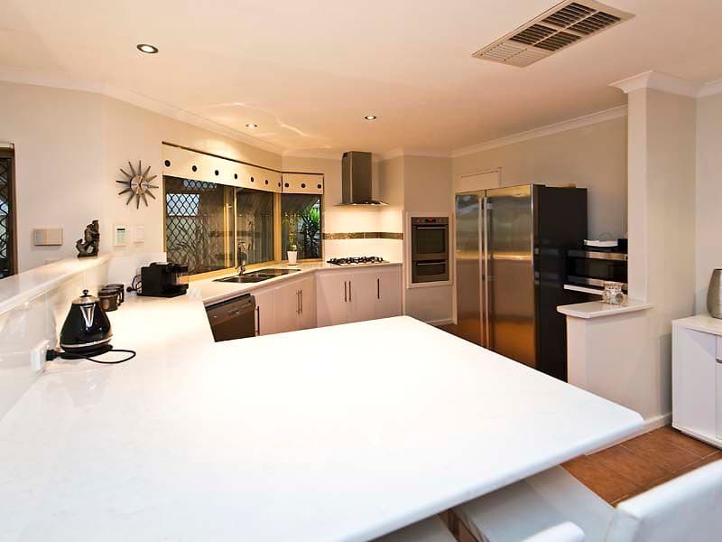 2 Cheyne Close, Thornlie WA 6108, Thornlie - Thumbnail 2