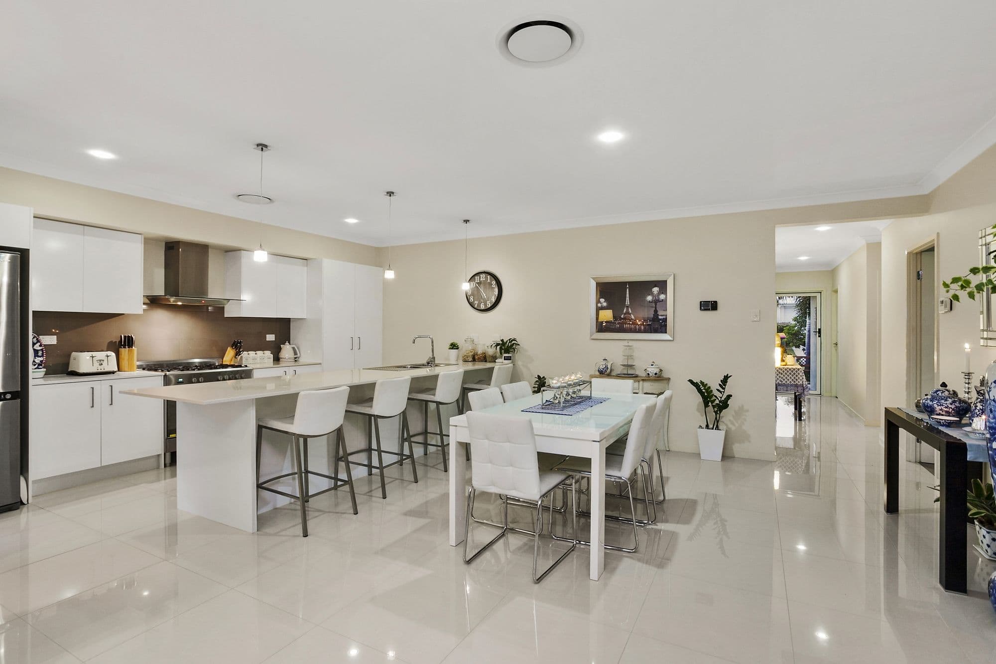 96 Birkdale Circuit, North Lakes QLD 4509, North Lakes - Thumbnail 5