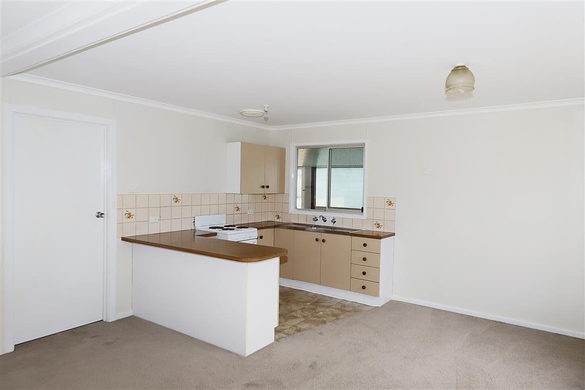 87 Clarke Street, Tumut NSW 2720, Tumut - Thumbnail 3