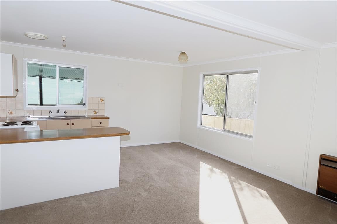 87 Clarke Street, Tumut NSW 2720, Tumut - Thumbnail 4