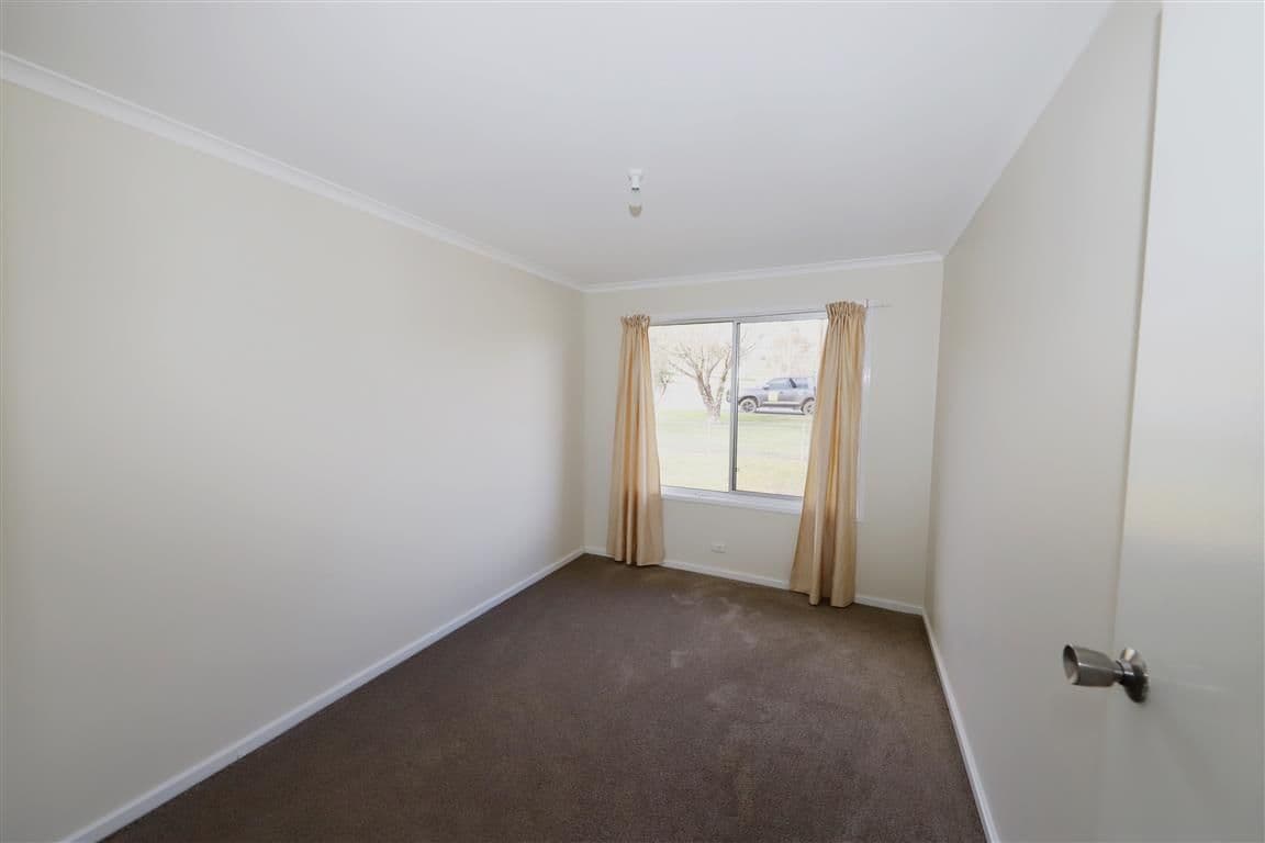 87 Clarke Street, Tumut NSW 2720, Tumut - Thumbnail 7