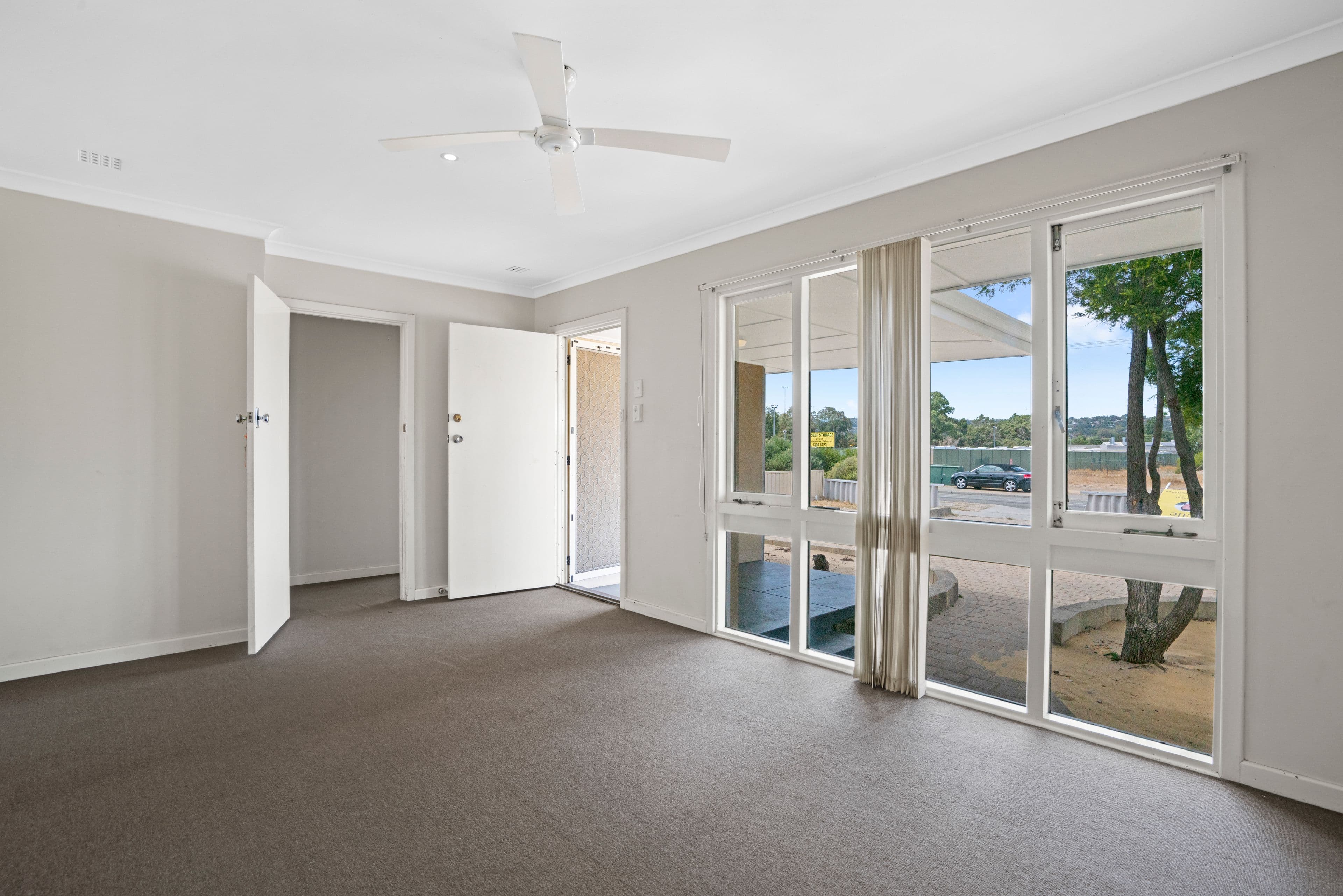 129 Third Avenue, Kelmscott WA 6111, Kelmscott - Thumbnail 4