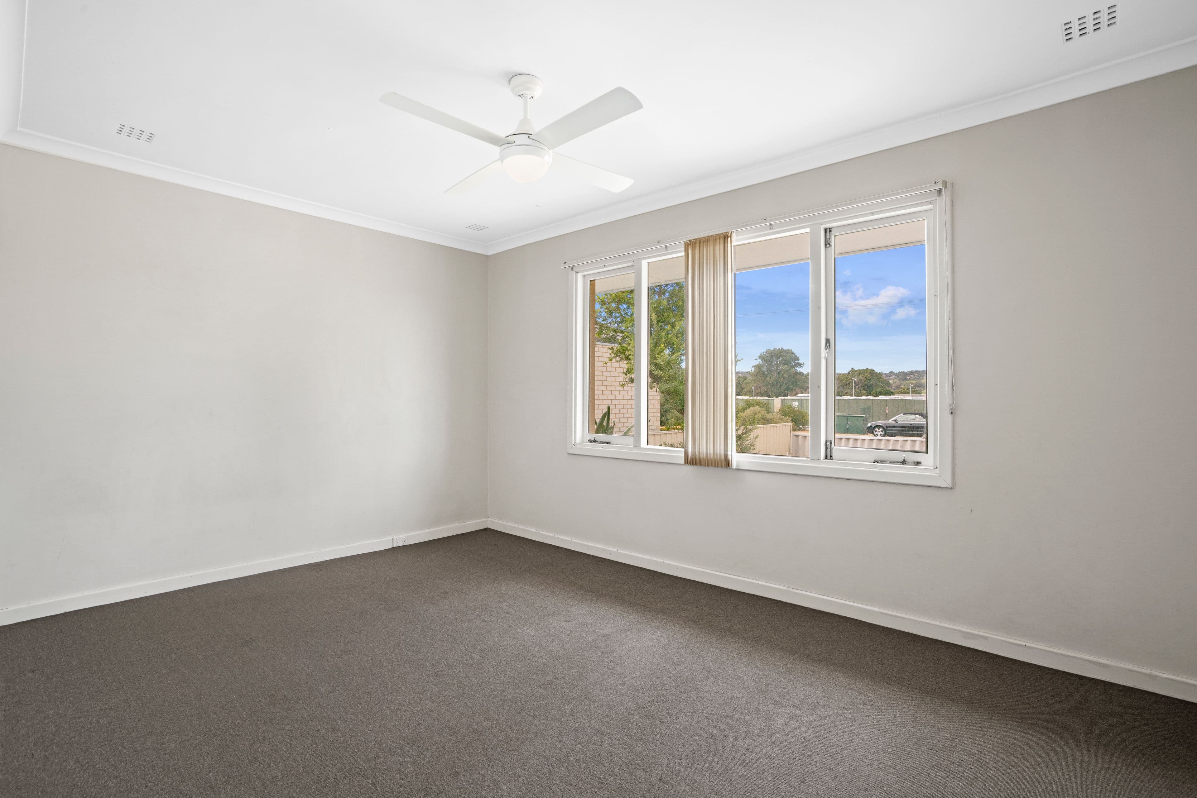 129 Third Avenue, Kelmscott WA 6111, Kelmscott - Thumbnail 6