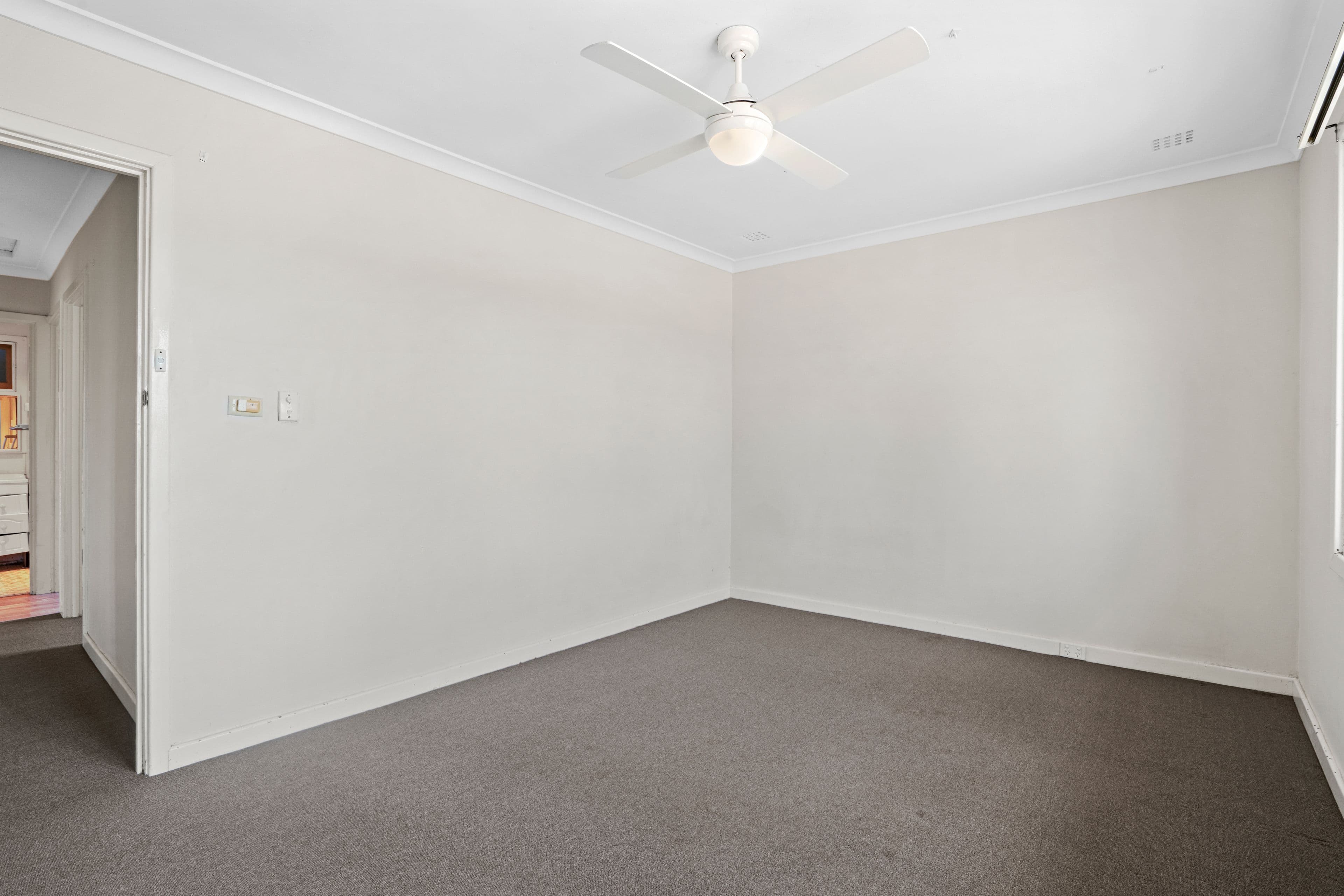 129 Third Avenue, Kelmscott WA 6111, Kelmscott - Thumbnail 7