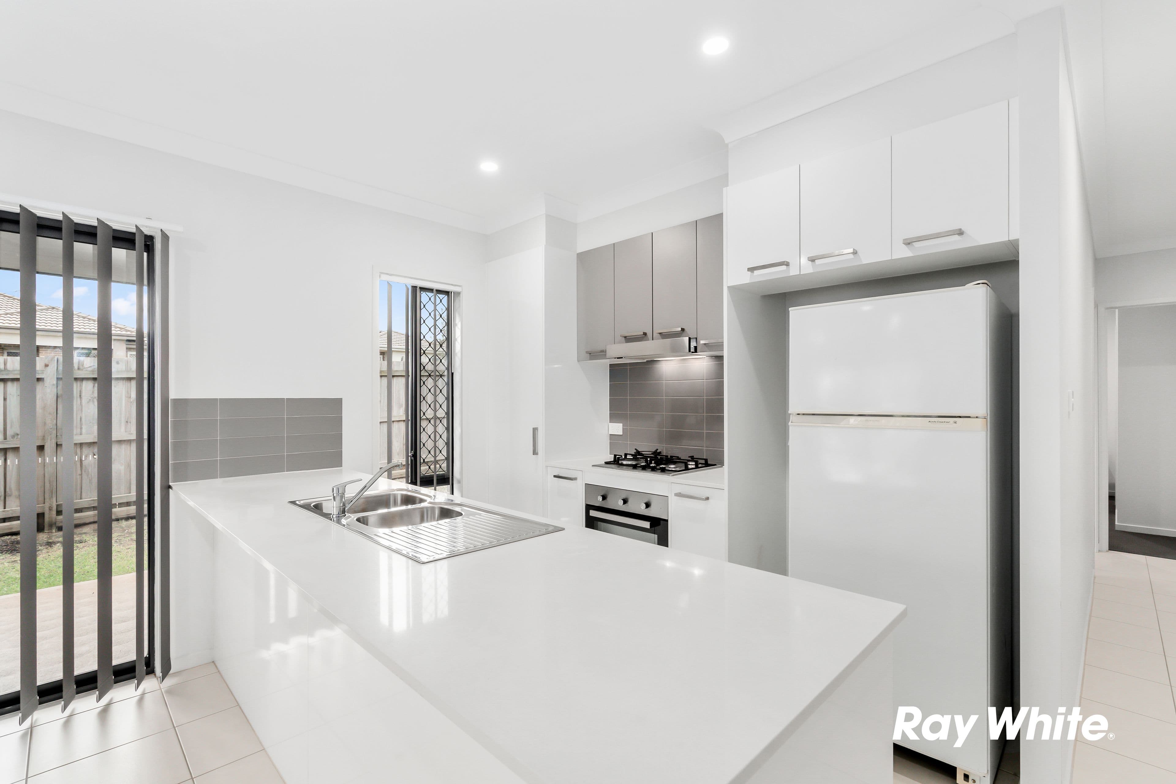 1 & 1A Tallulah Parade, GRANTHAM FARM NSW 2765, Grantham Farm - Thumbnail 4