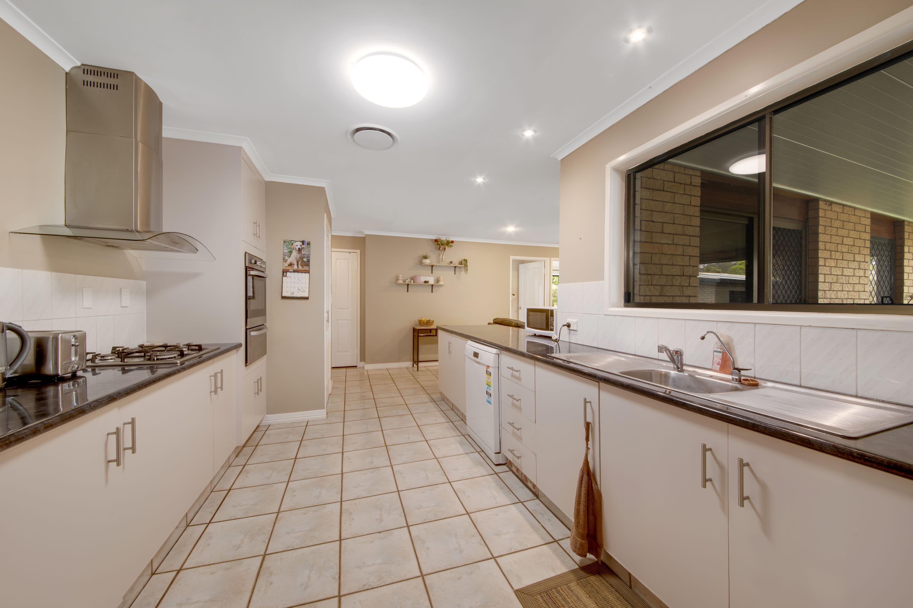 5 Cooloola Close, South Gladstone QLD 4680, South Gladstone - Thumbnail 8