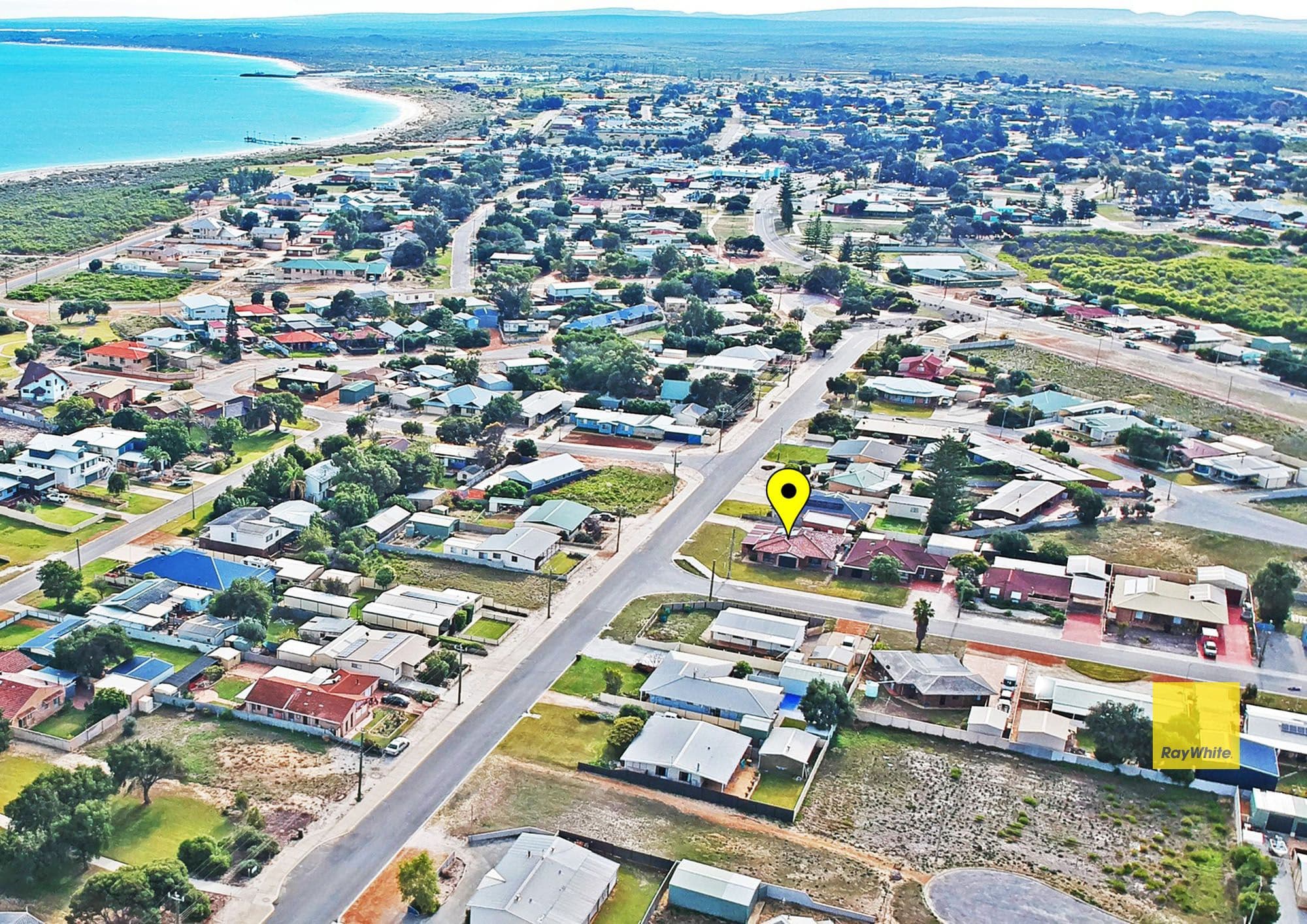 19 Lesueur Drive, Jurien Bay WA 6516, Jurien Bay - Thumbnail 2