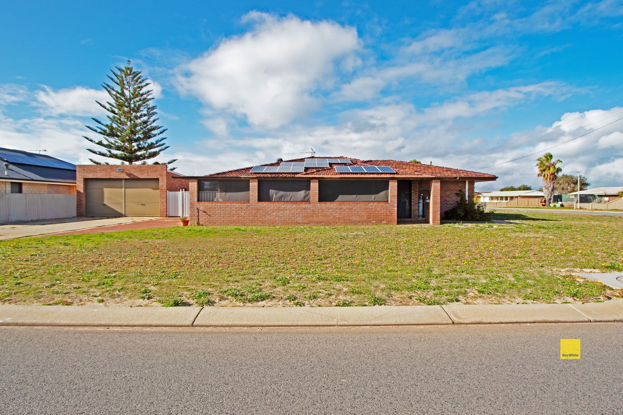 19 Lesueur Drive, Jurien Bay WA 6516, Jurien Bay - Thumbnail 5