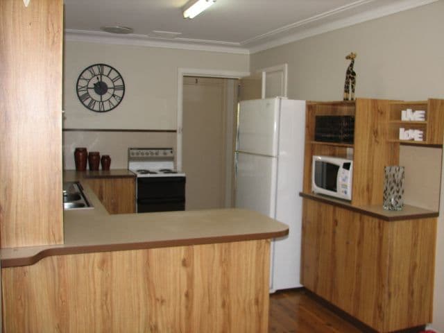 83 Oak Street, TAMWORTH NSW 2340, South Tamworth - Thumbnail 3