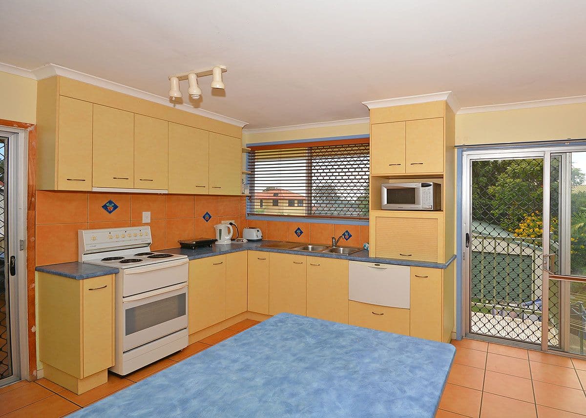 172 Long Street, Point Vernon QLD 4655, Point Vernon - Thumbnail 2