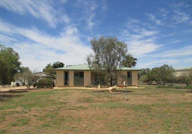 27 Charles Street, Coonamble - Thumbnail 3