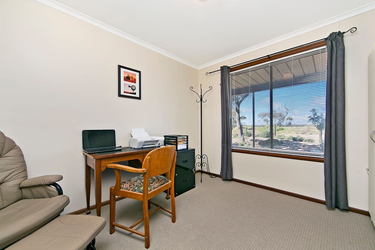 477 Carslake Road, Dublin SA 5501, Dublin - Thumbnail 5
