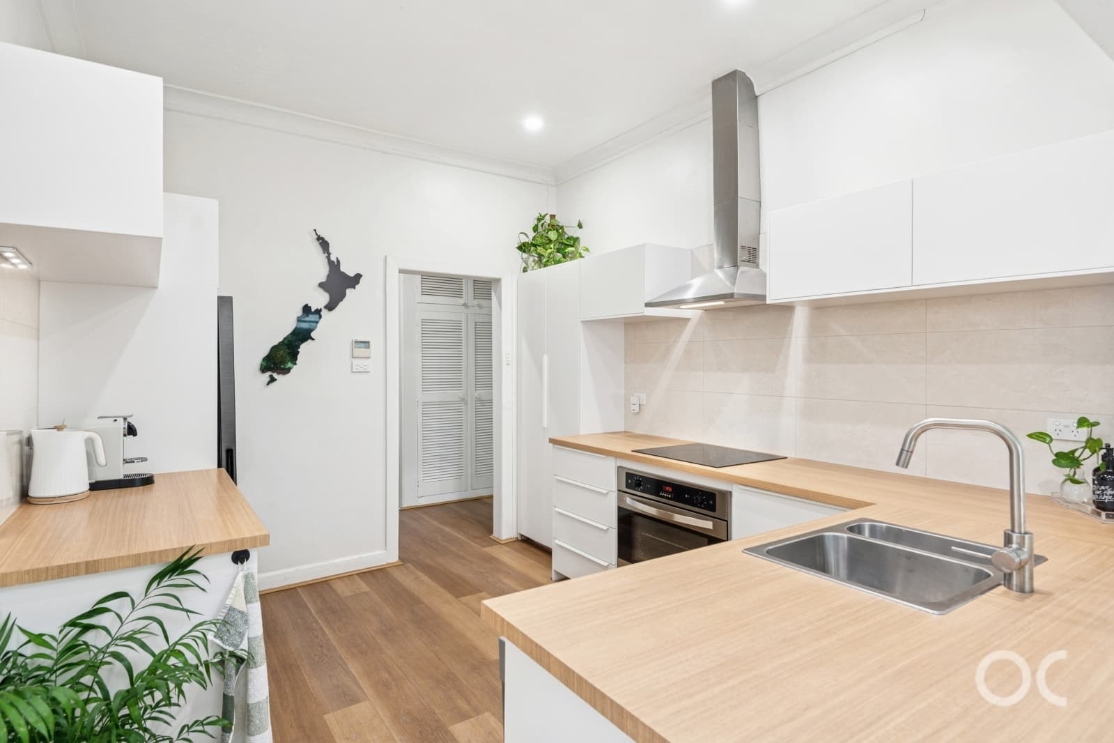 8 & 8a Dale Road, Eden Hills - Thumbnail 8