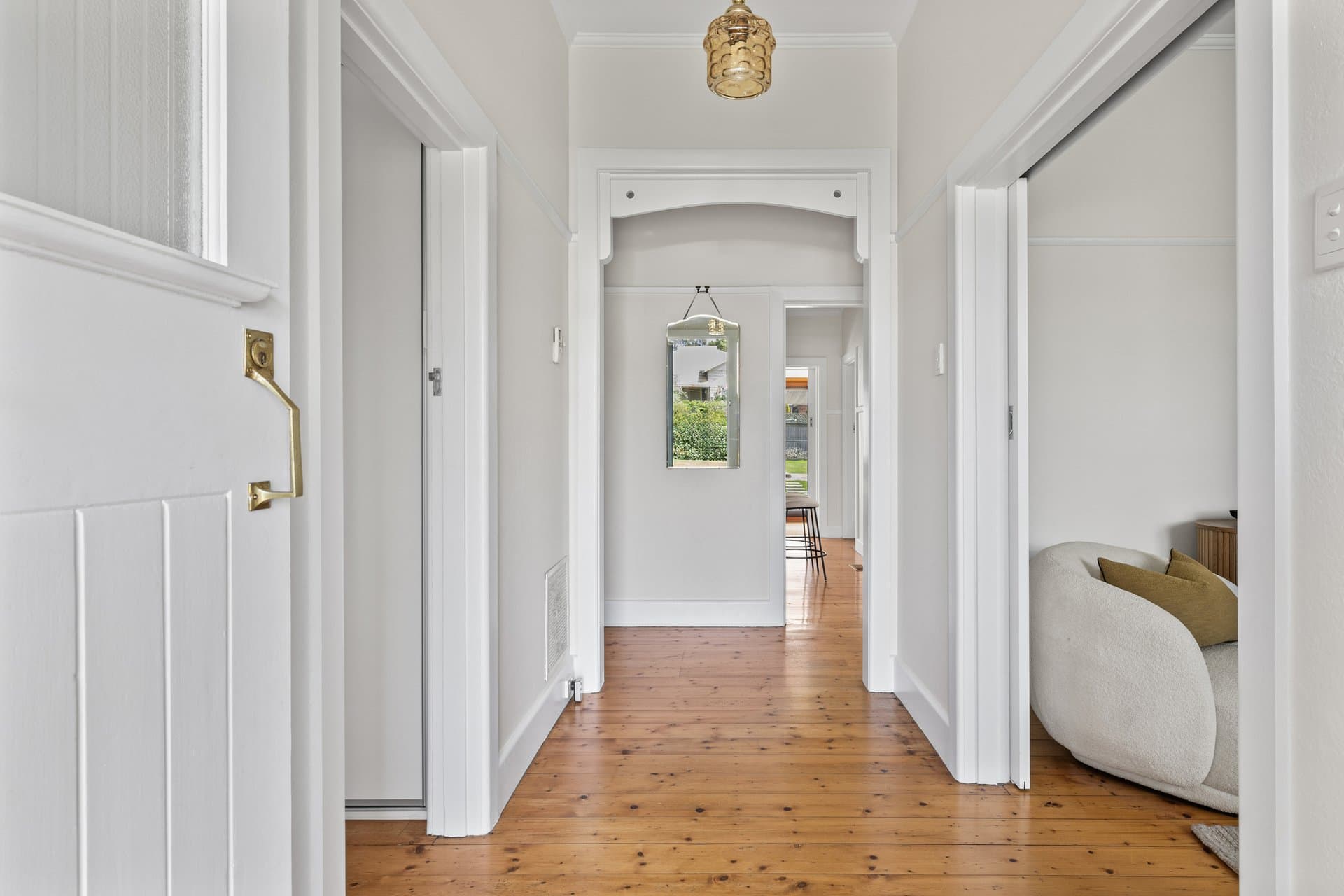 23 Oshannassy Street, Essendon North - Thumbnail 3