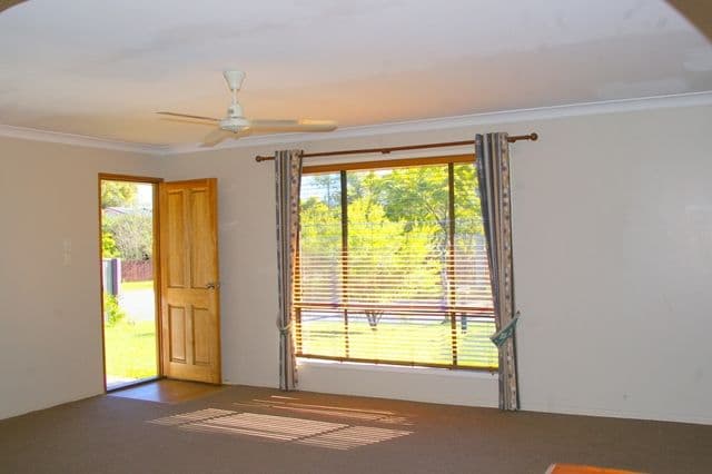 25 Lanham Road, DECEPTION BAY QLD 4508, Deception Bay - Thumbnail 3