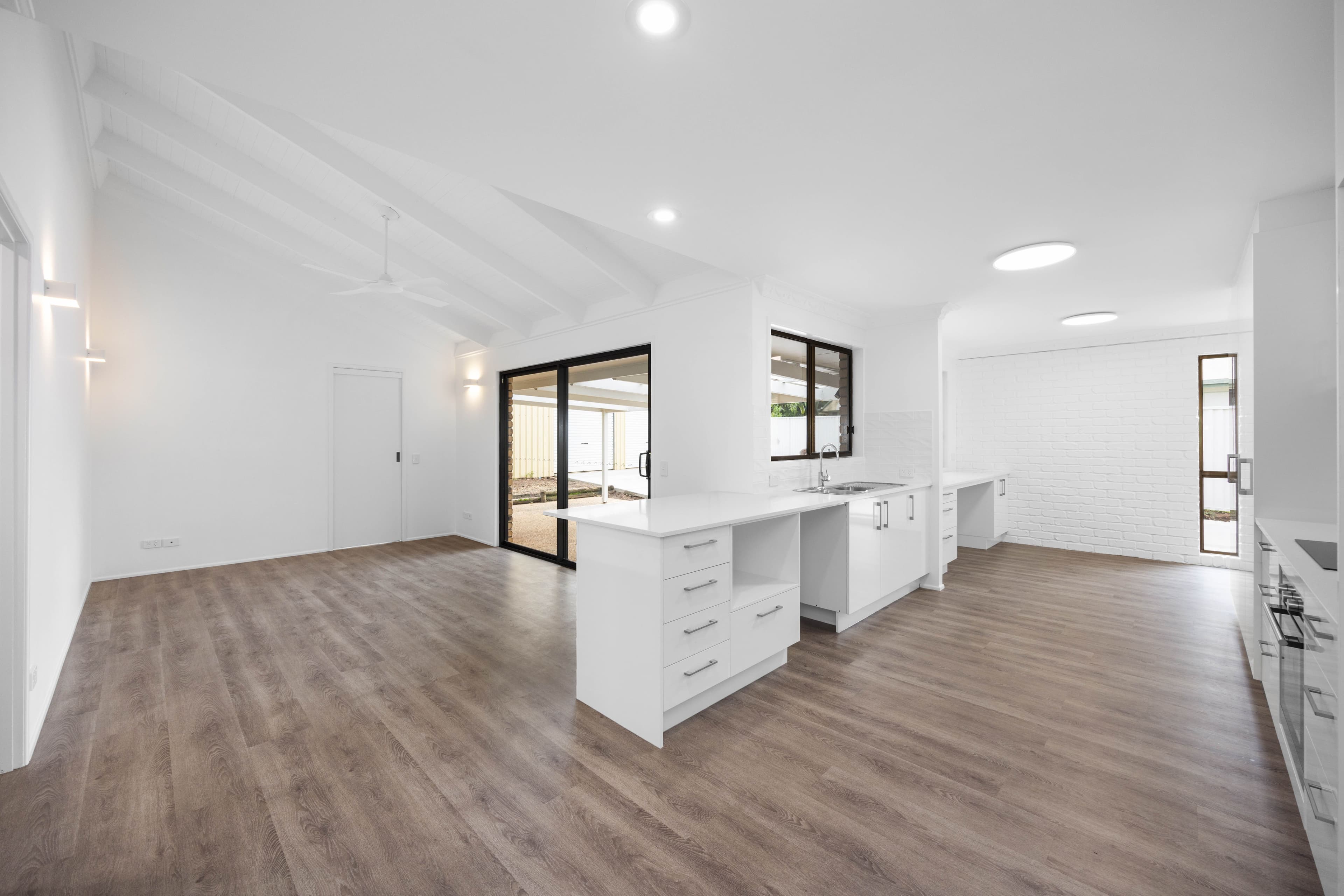 8 Traylen Avenue, Kallangur QLD 4503, Kallangur - Thumbnail 3