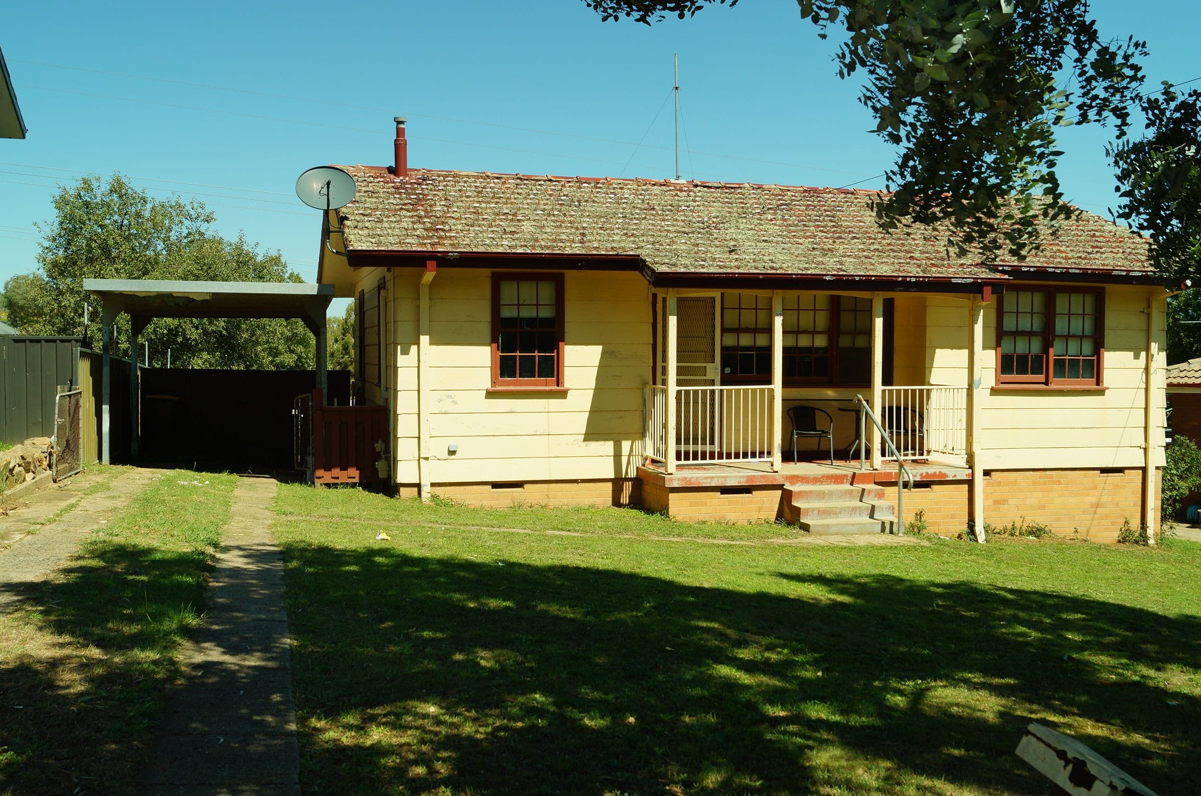 32 Algona Crescent, Orange - Image 1