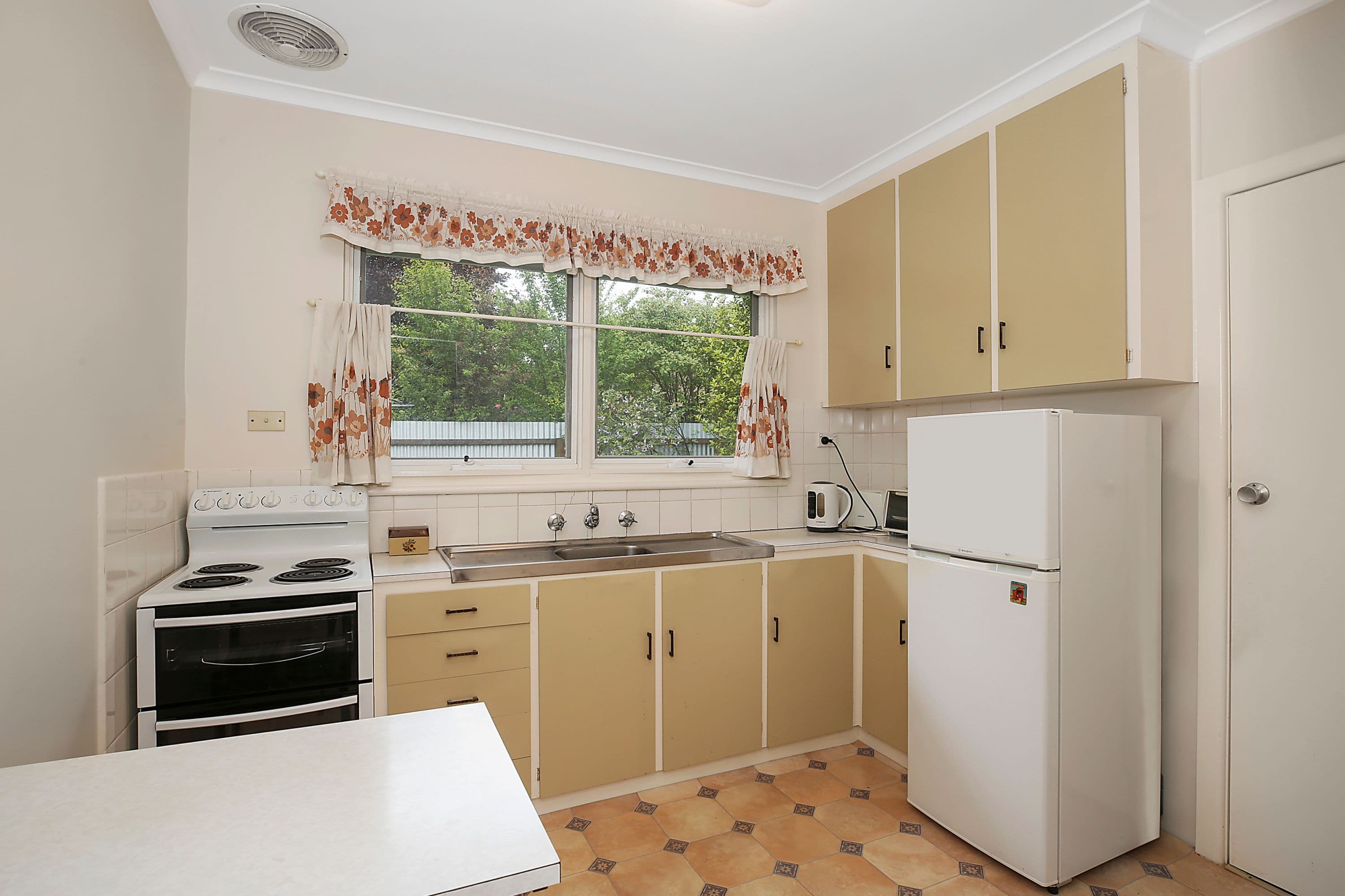 3 Mcarthur Street, Camperdown VIC 3260, Camperdown - Thumbnail 4
